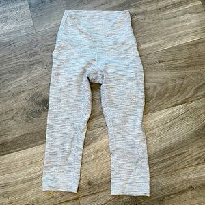 Lululemon Cropped Yoga Pants